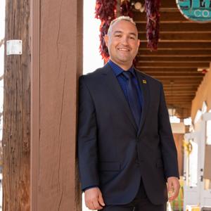 Six-Figure Real Estate Agent Podcast With Waylon Chavez