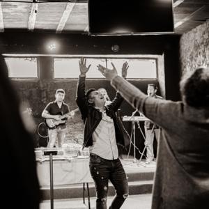 Alabanza Iglesia Restauración CUN