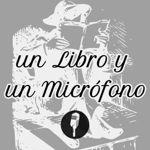 Un Libro y un Micrófono