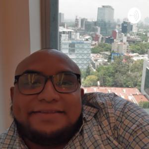 Escuchando a César Valencia y Amigos.