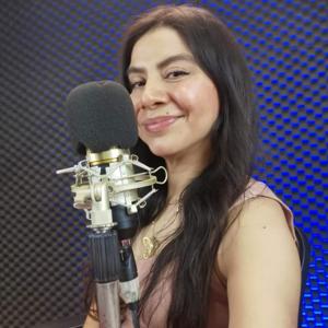 Comunica con Mariana Go