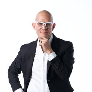 ¿QUÉ TE HACE DIFERENTE? by Ricardo Tovar