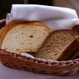 Quem somos na fila do pão?