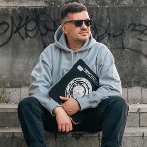 Italian Dj and Record Collector based in Venice. Booking & Info: info@zaffarecords.com