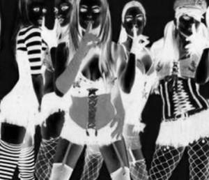 Alex Shapiro - EDM, Indie, rap and other Dance Goodness. Hand mixed with actual compact disks.