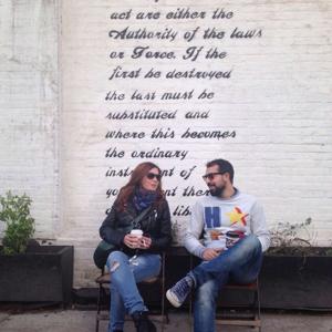 Bakmadan Duramıyorum!