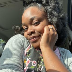 Life Love and Relationships: Deondria Bell