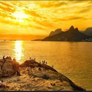 Cristiane Oliveira - Reflexões Ao Sol