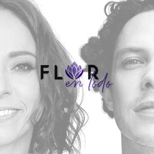 Flor en lodo