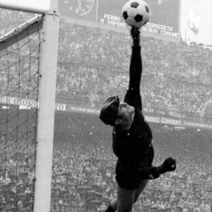 Detrás del inmortal...