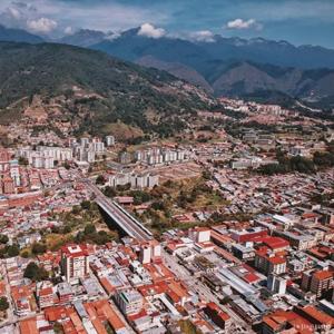 Arquitectura Moderna de Merida by Anny Altuve