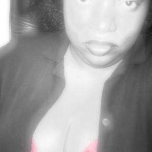 The Queen Black Persia Wig Show