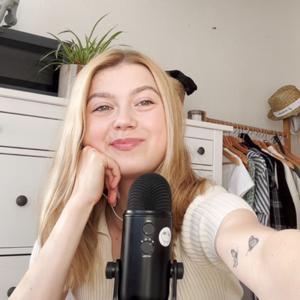 ASMR Podcast mit Callmetizia