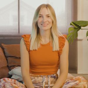 Meditate with Leonie London by Leonie London