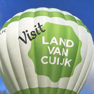 Groeten uit het Land van Cuijk met . . .