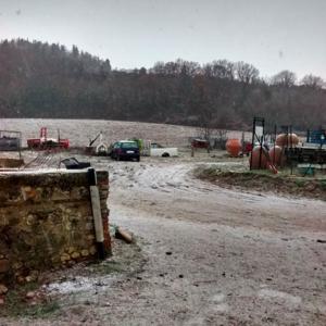 In inverno, nel freddo, sulla collina