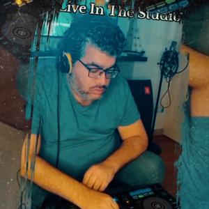 Khaled Roshdy(KR)