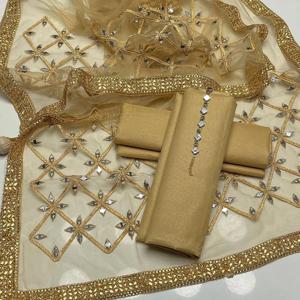 Mirror Work & Mid-Season Vibes – This Fa