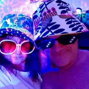 Dj's Azza and Bizzie