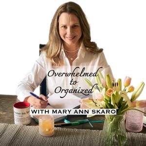 Overwhelmed to Organized-Helping moms go from chaos to clarity with simple systems, paper planners.