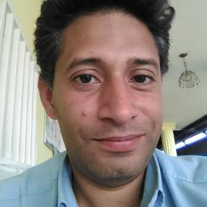 Un Café con Rock Y Política