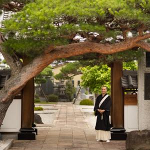 横山僧侶のお寺の縁側ラジオ
