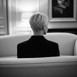 Das Steile Sofa by 
Uncut Kritisch