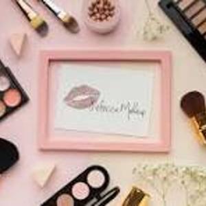 Makeup Talk W/ Elle