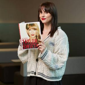 Taylor Swift: Communications Professional