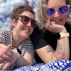 Hi! It's Me! Same Genes, Different Scenes