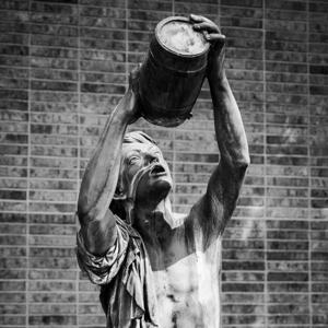 Mystifying the Mundane with Karis Jane