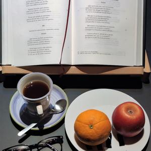 DESAYUNO CON POEMAS