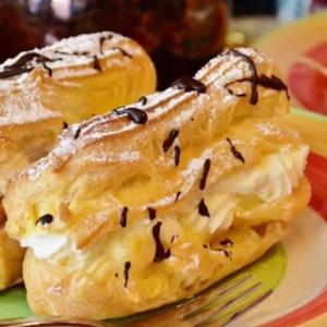 Éclair Serenade