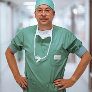 "Chirurgie in mensentaal"