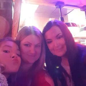 3 Sisters and a Pod