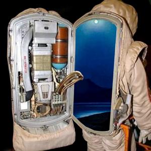 DRESSED FOR SPACE - HONDAMIX