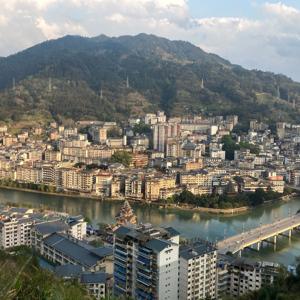 广西龙胜中学24春季学期阅读活动