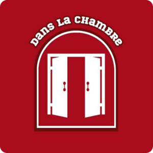 Dans la chambre