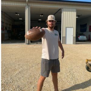 Sniffin Lines - With Hunter Michels