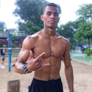 vroxsser-black 3Speak Podcast