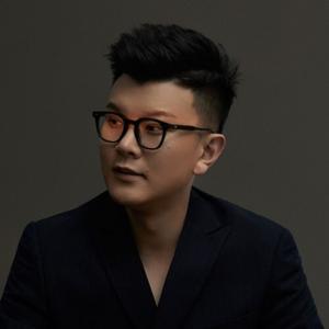 Psychologist Vinh Huy Long