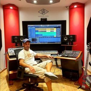 Podcast by Carlos Gatto