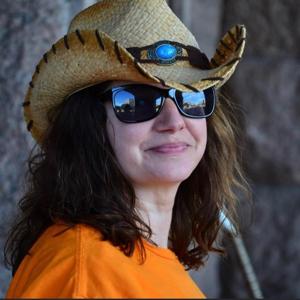 "Talkin' Trash" with Stacy Savage