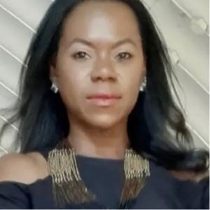 She Speaks & She Empowers with De'Angela Today!