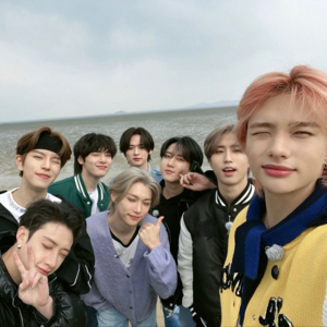 Stray Kids - SKZ REPLAY/RECORD