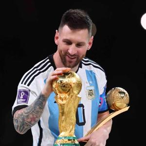 Linea de 3: Un podcast de fútbol