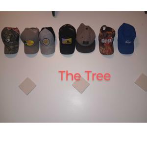 Two Rednecks One Tree