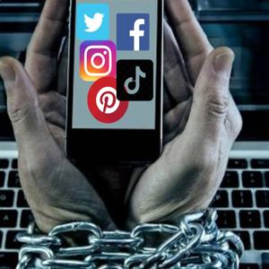"Desnudando las Redes: La Cruda Verdad de Como Las Redes Sociales Están Destrozando Nuestras Vidas"