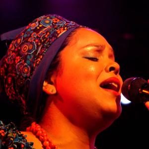 Invitación Carolina Oliveros Cantadora