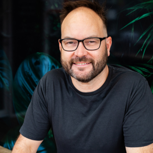 Dr Lucas Peter Lucas Neurosurgeon